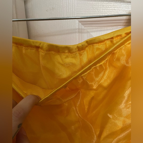 Gigi Hadid Iconic Orange Organza Crop Top Puffy Sleeves Romantic Size Small - Picture 9 of 9